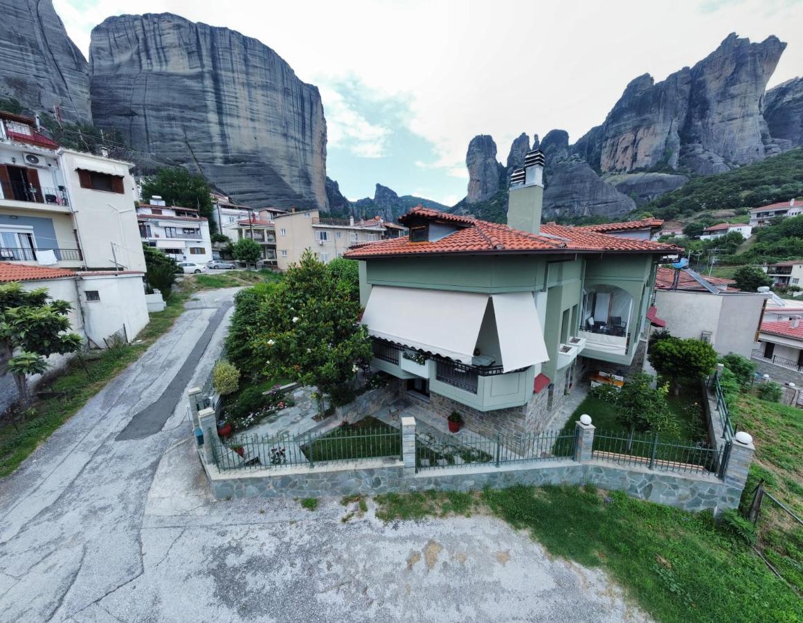 Postmans Apartment Under Meteora Kalampáka Dış mekan fotoğraf
